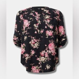 Torrid 0X Harper Challis 3/4 sleeve top black floral NWOT